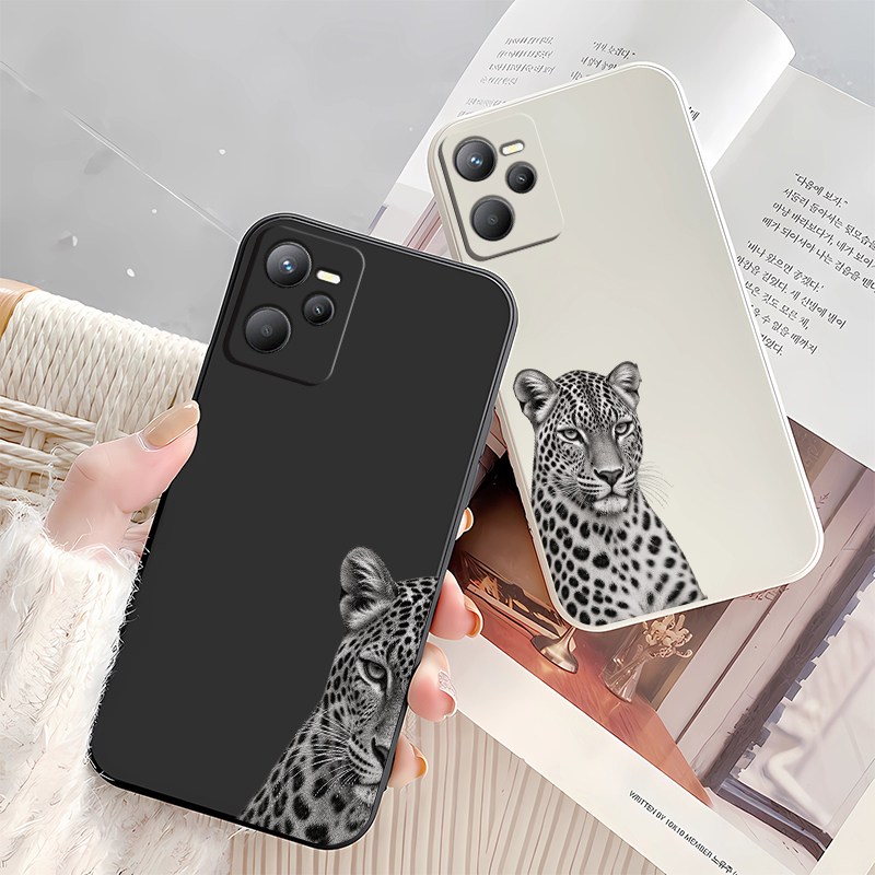 Custodia con design a tema fel - Realme C67 recensione e prezzo