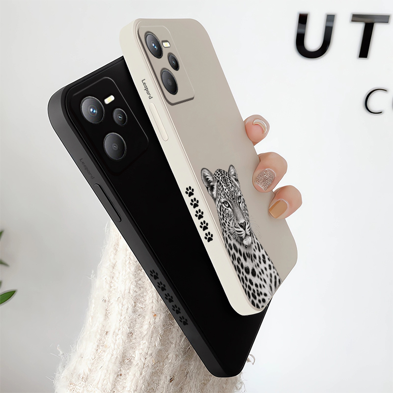 Custodia con design a tema fel - Realme C67 recensione e prezzo